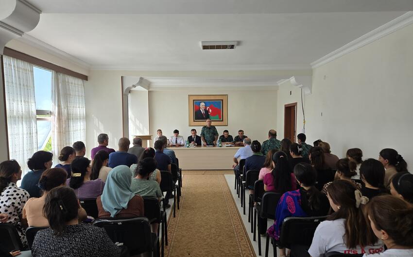 Sərhədyanı rayonların sakinləri ilə maarifləndirici görüşlər keçirildi
