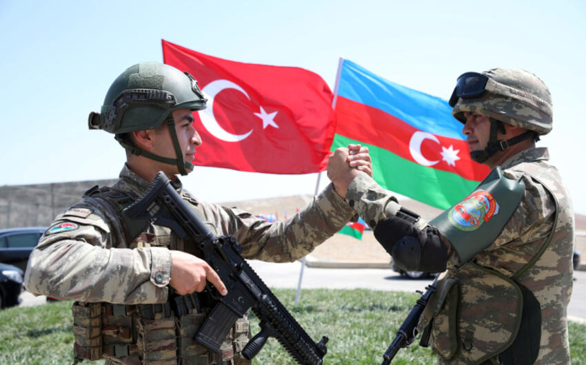Türkiyə Müdafiə Nazirliyi  Azərbaycan Ordusunu təbrik etdi