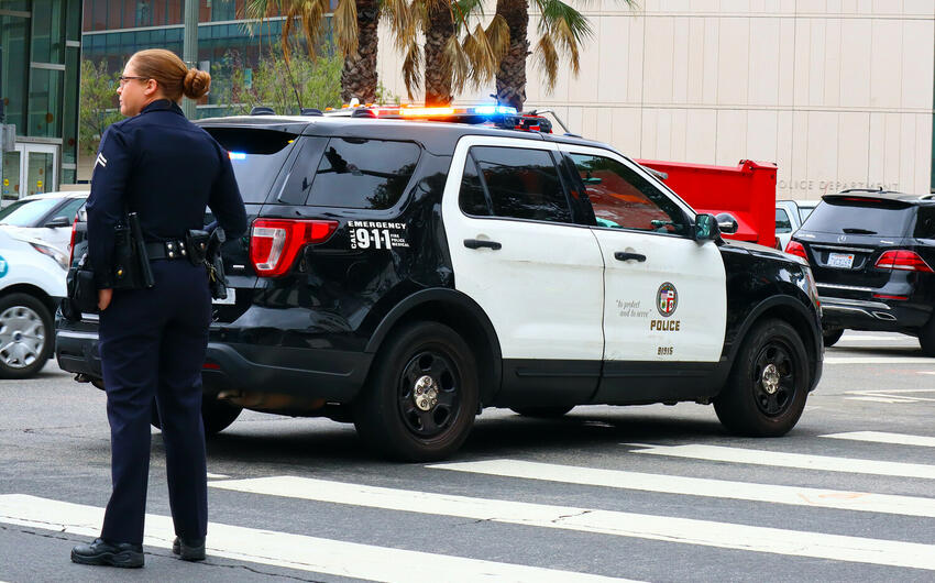 ABŞ-də tükürpədici cinayət, keşiş "çarmıxa çəkildi"