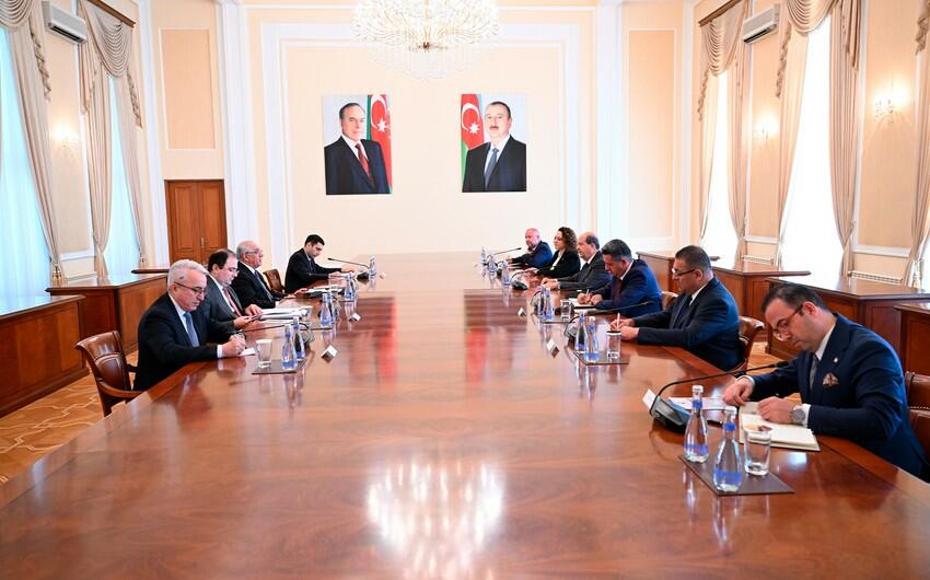 Əli Əsədov Ersin Tatar ilə görüşdü