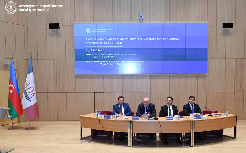 Azərbaycan diplomatları postmünaqişə dövrünün reallıqlarını müzakirə etdi