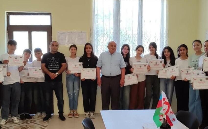 Marneulidəki soydaşlarımızın təhsili diqqət mərkəzindədir