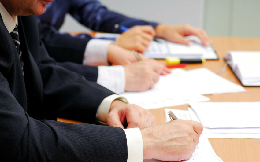 Bu tarixdə hakim olmaq istəyənlər üçün imtahan keçiriləcək -