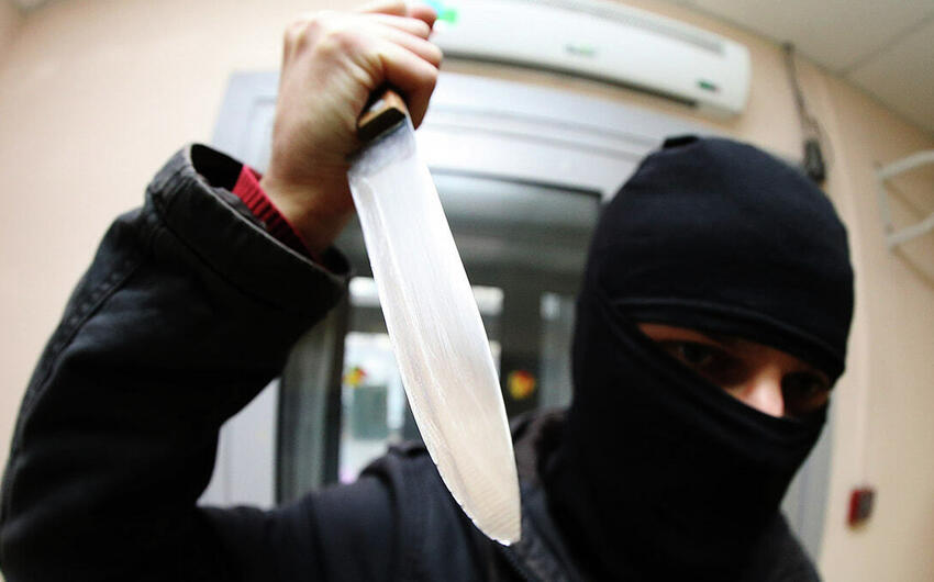 Balakəndə kafeyə basqın edildi, qadın ölümlə hədələndi -