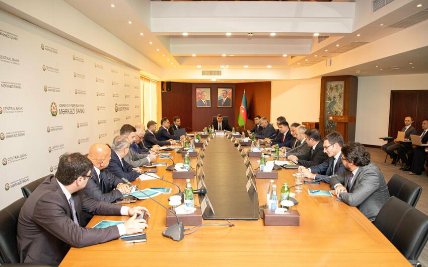 Mərkəzi Bank sədri bank rəhbərləri ilə görüşdü