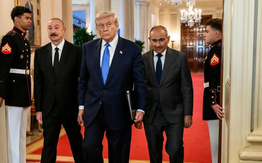 Ağ Evdəki birgə mətbuat konfransı başa çatdı -