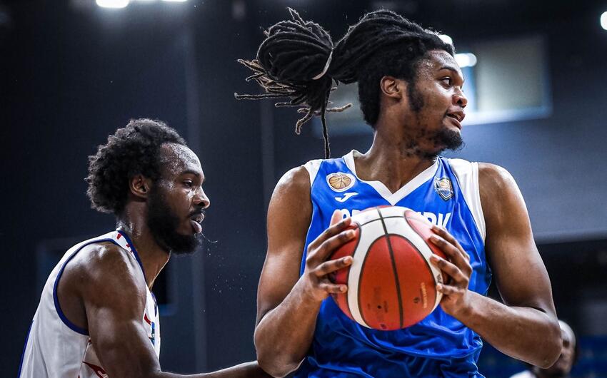 “Abşeron Lions” amerikalı basketbolçu ilə müqaviləni yenilədi