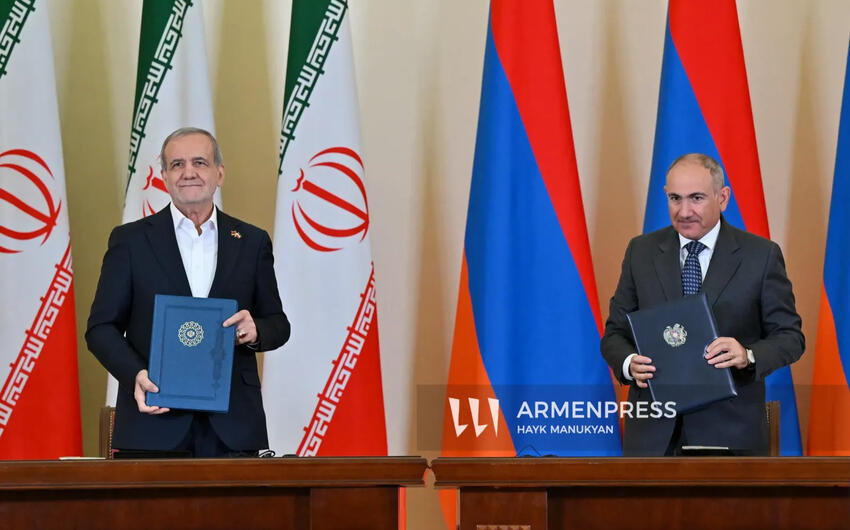 Ermənistan və İran arasında 11 sənəd imzalandı -