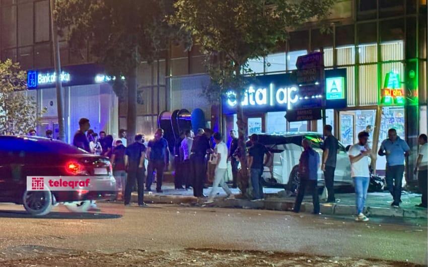 Gəncədə avtomobilin aptekə çırpılmasının detalları məlum oldu