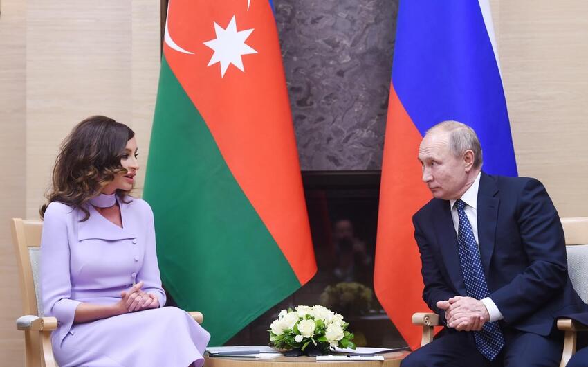 Putin Mehriban Əliyevaya təbrik məktubu göndərdi