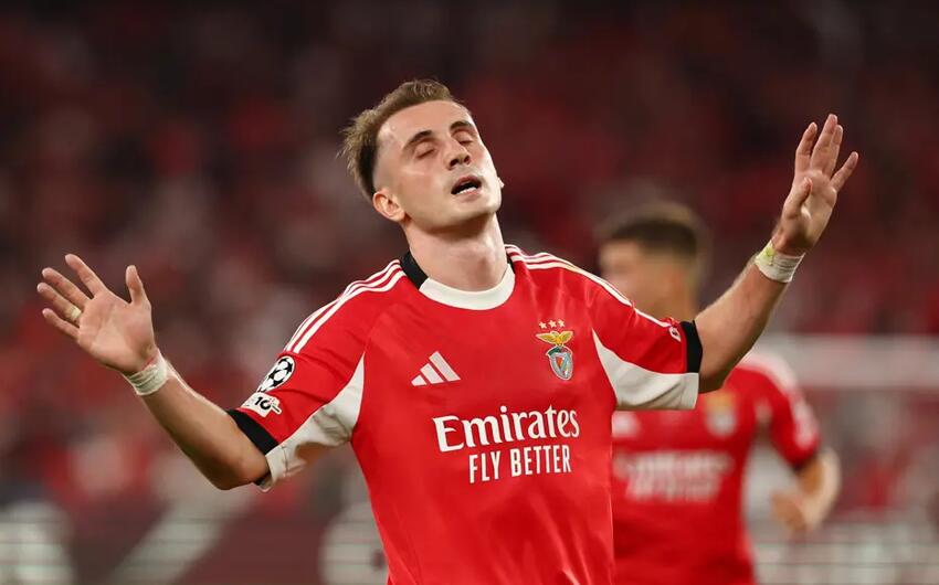 Keçmiş “Qalatasaray”lı “Fənərbağça”nı ÇL-dən kənarda qoydu