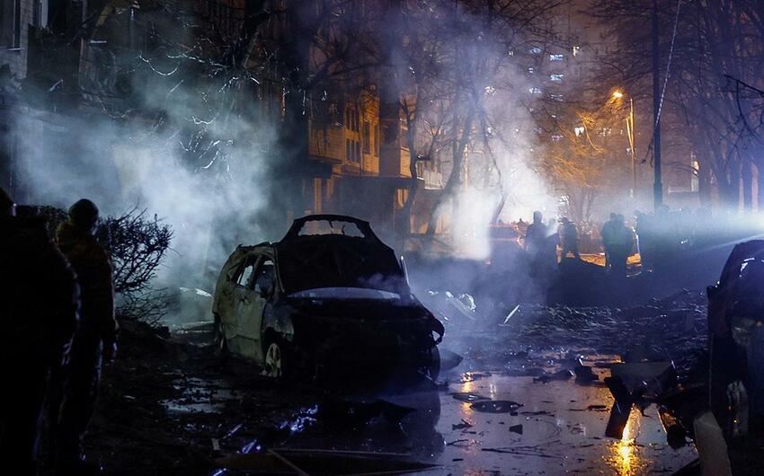 Rusiya ordusu Kiyevə zərbələr endirdi: 4 nəfər öldü, 20-dən çox yaralı var -