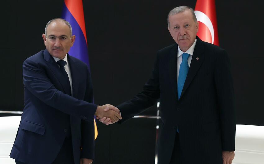 Ərdoğan Paşinyanla görüşdü