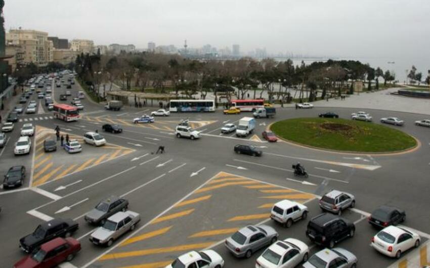 Bakının bəzi küçələrində nəqliyyatın hərəkəti qismən məhdudlaşdırılacaq -