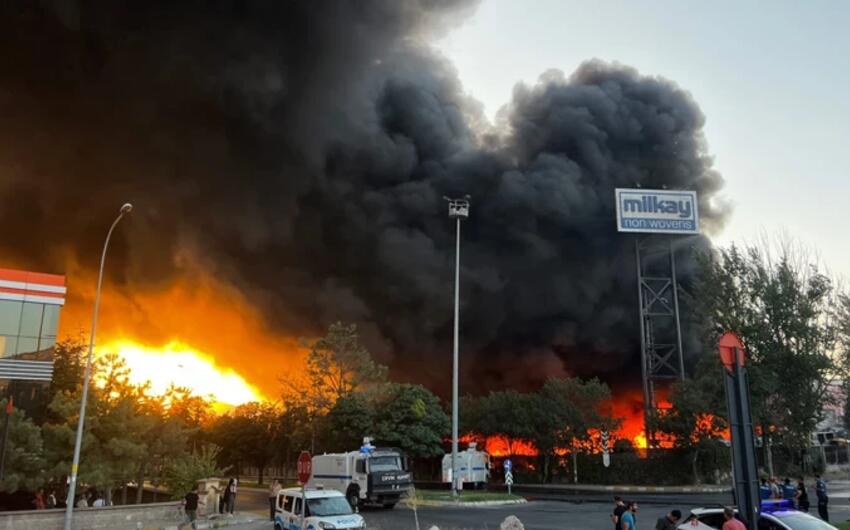 Kayseridə tekstil fabrikində yanğın -