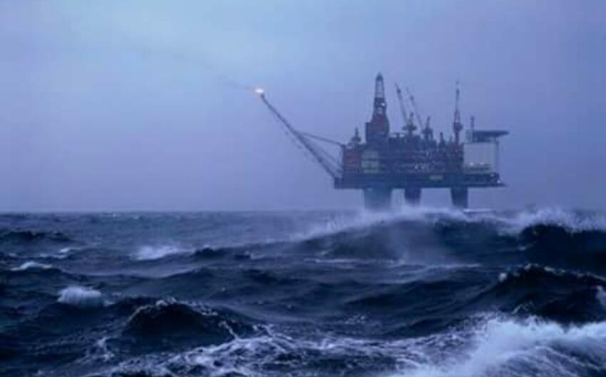 Küləkli hava şəraiti ilə bağlı gəmilərə xəbərdarlıq edildi