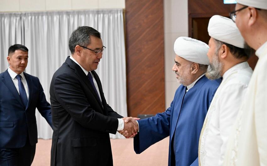 Allahşükür Paşazadə  Qırğızıstanda səfərdə oldu