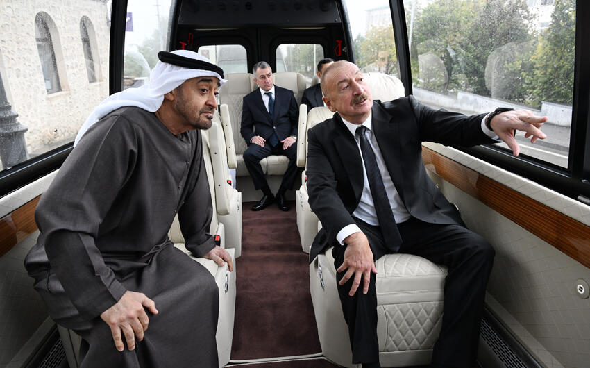 İlham Əliyev və Şeyx Məhəmməd bin Zayed Al Nəhyan Yeni Şuşa məscidində tikinti işlərinin gedişi ilə tanış olublar