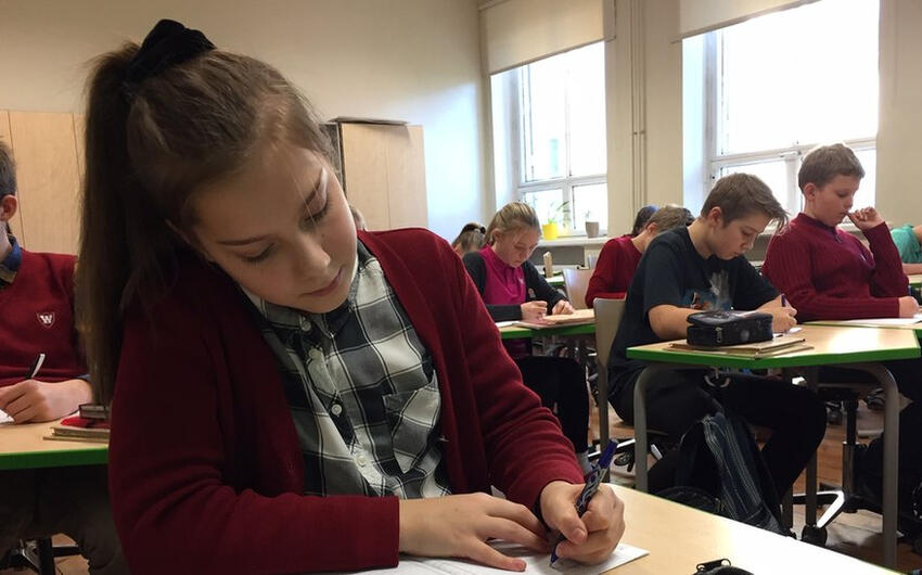 Estoniyada rusdilli özəl məktəblər ləğv edilir