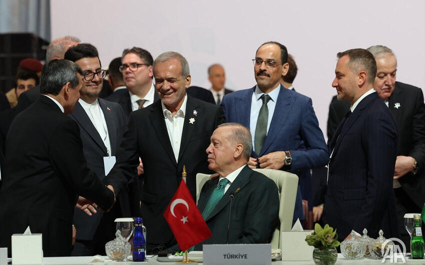 Pezeşkianın Ərdoğana qarşı davranışı etiraz yaratdı -