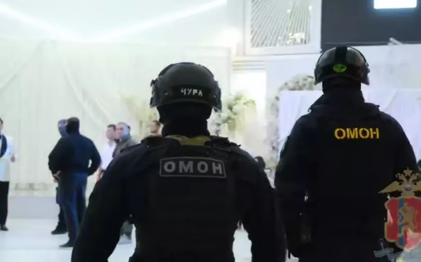 FSB Krasnoyarskda özbək müğənninin konsertinə basqın etdi