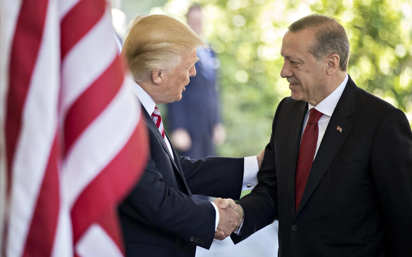 Trampdan Ərdoğana özəl jest –