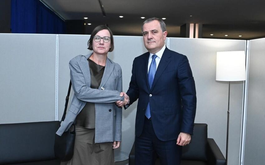 Ceyhun Bayramov BQXK prezidenti ilə görüşdü