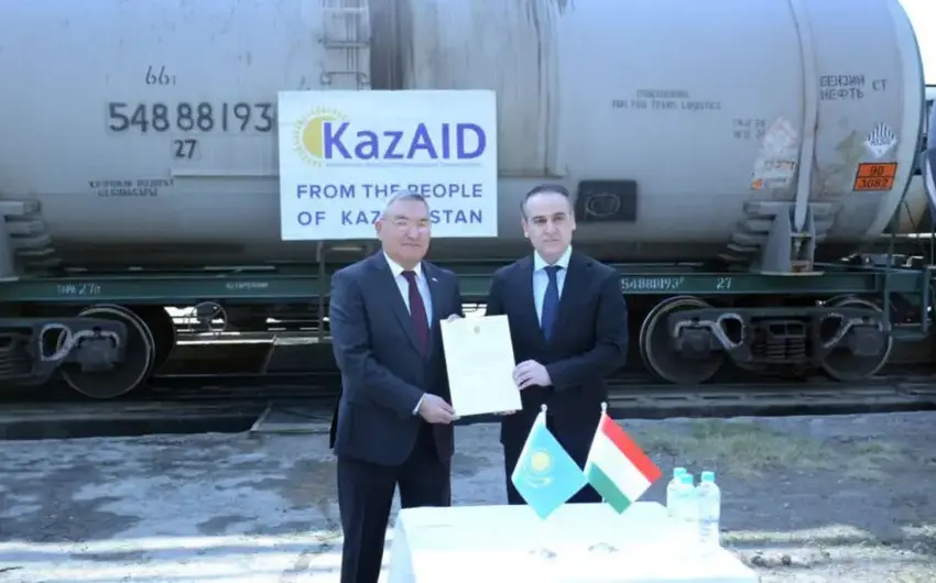 Qazaxıstan Tacikistana 5 min ton mazut bağışladı