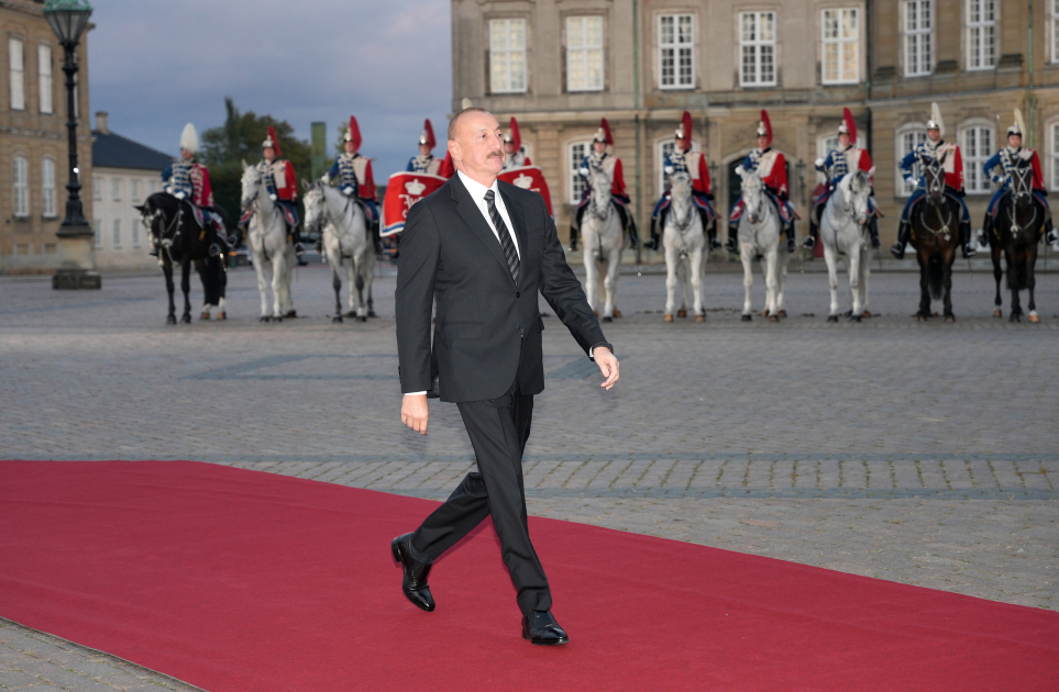 İlham Əliyev Kopenhagendə ziyafətdə... - FOTOLAR