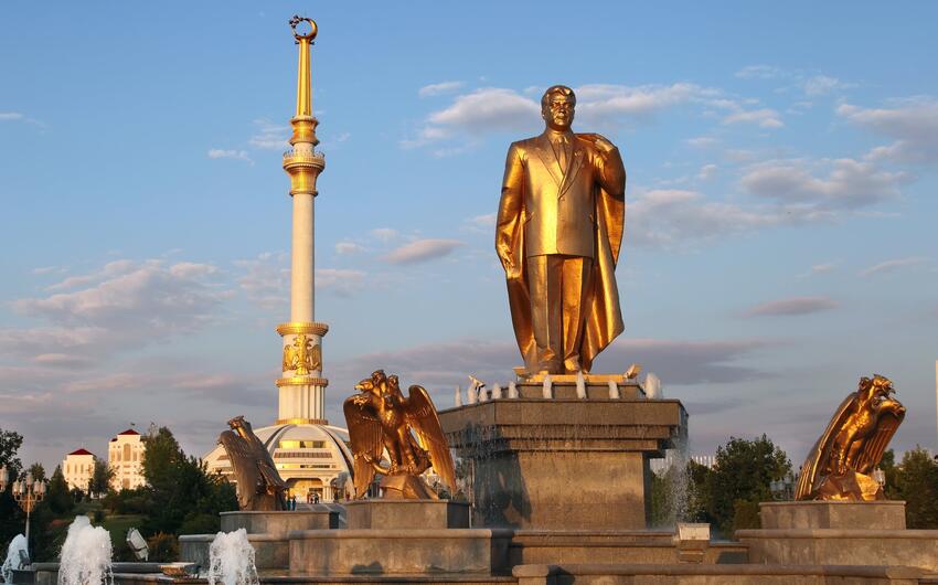 Türkmənistan Britaniya və Mərkəzi Asiya ölkələri ilə əməkdaşlığı gücləndirir