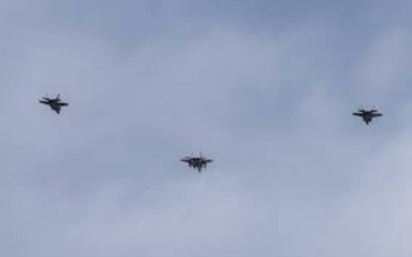 KİV: İsrail qırıcıları Dəməşq ətrafına zərbələr endirib