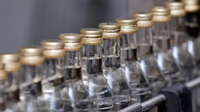 Qazaxıstanda spirtli içkilərin onlayn satışı qadağan oluna bilər