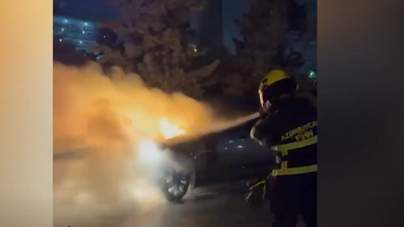 Nizami rayonunda avtomobil yandı -