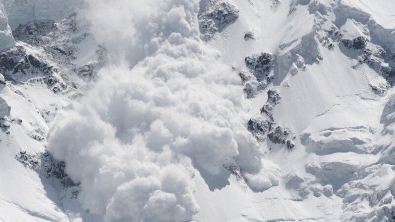 Şahdağ və Gədəbəyin yüksək dağlıq ərazilərinə  qar yağdı -