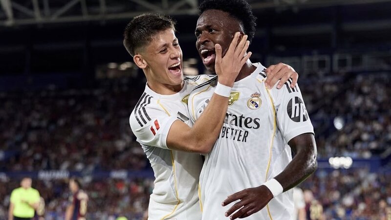 "Real Madrid" ulduz futbolçusu ilə anlaşa bilmir