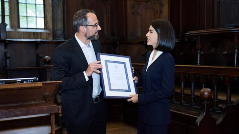 Səidə Mirziyoyeva Britaniyada mükafatlandırıldı