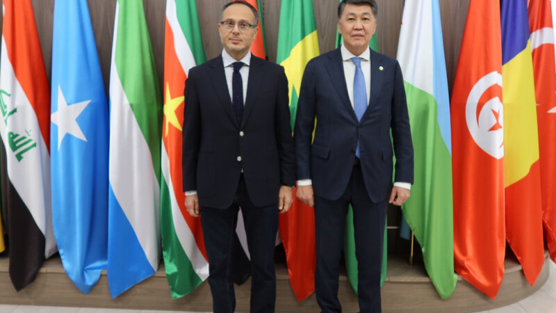 Ramil Həsən Qida Təhlükəsizliyi üzrə İslam Təşkilatının Baş direktoru ilə görüşdü