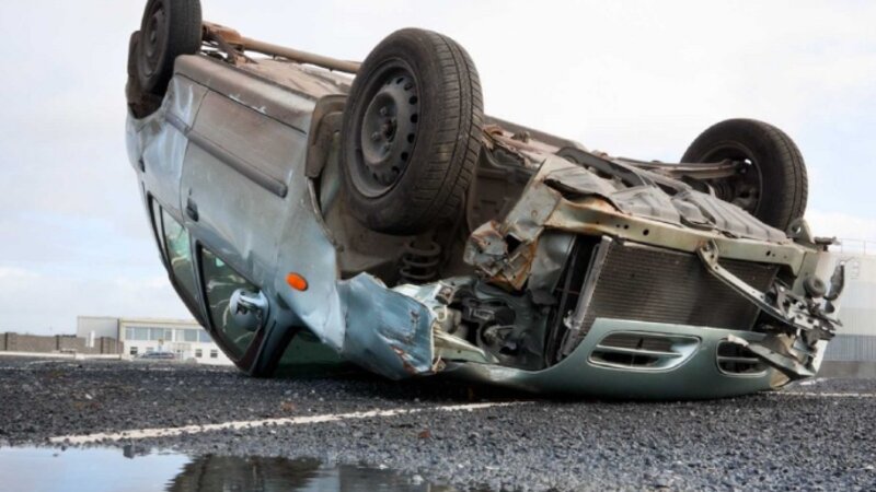 Gəncə-Daşkəsən yolunda avtomobil aşdı -