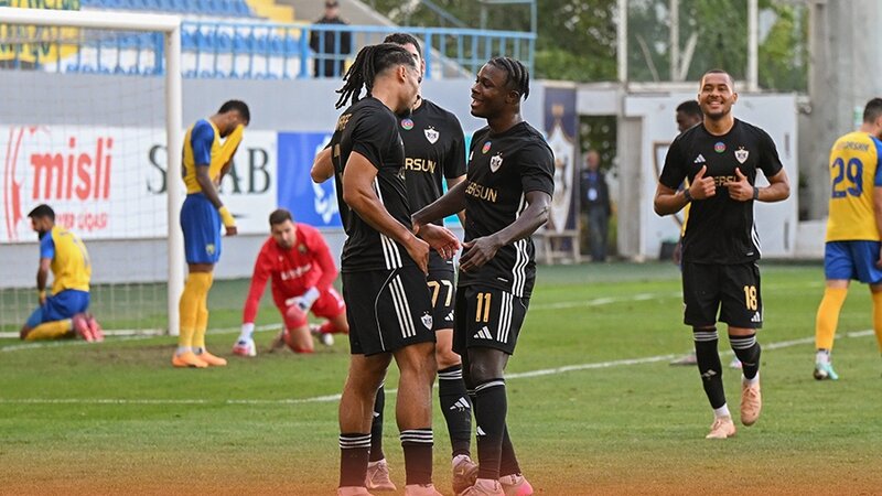 11 legionerlə oynayan "Qarabağ" rekordu təkrarladı