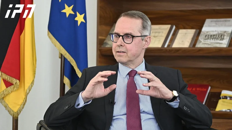 Almaniya Gürcüstandakı səfirini geri çağırdı