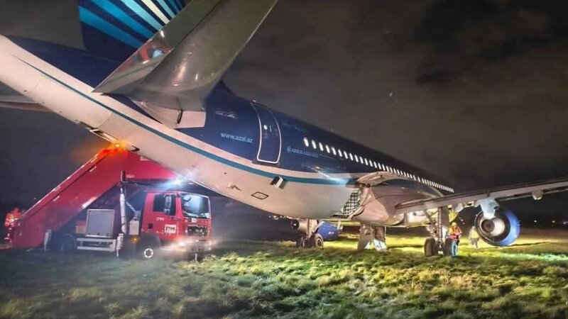 AZAL-ın Sankt-Peterburqda təcili eniş edən təyyarəsi Bakıya çatdı -