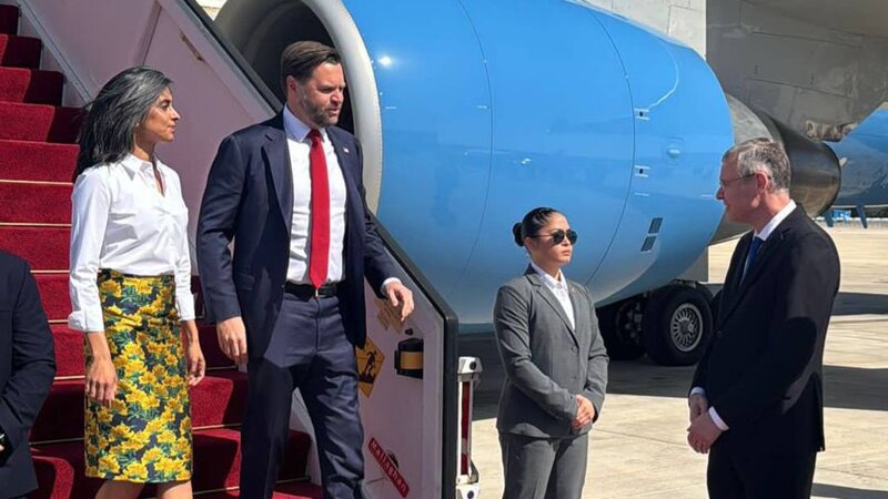 ABŞ-nin vitse-prezidenti İsraildə səfərdədir