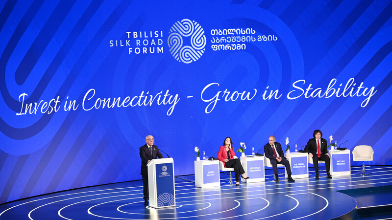 Baş nazir: Azərbaycanla Ermənistan arasında sülh razılaşması tarixi əhəmiyyət kəsb edir