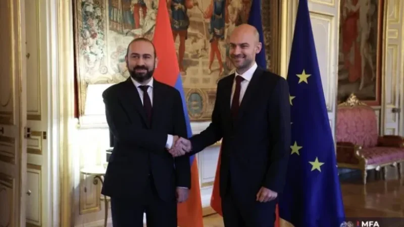 Fransa və Ermənistan sülh prosesini müzakirə etdi