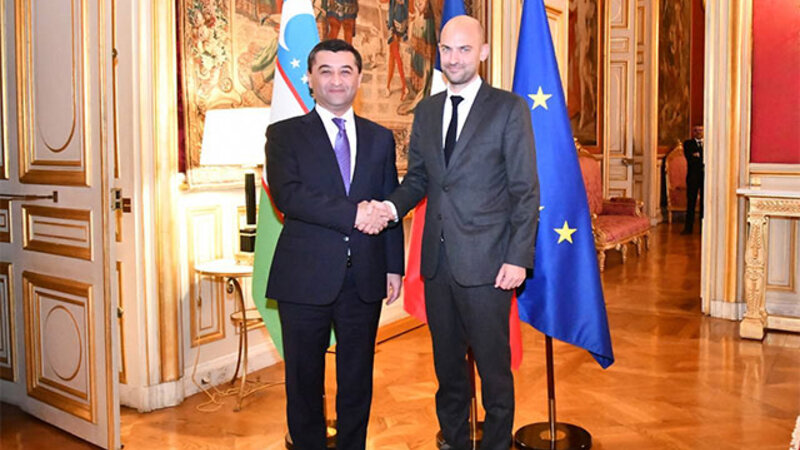 Özbəkistan və Fransa strateji tərəfdaşlığı müzakirə etdi