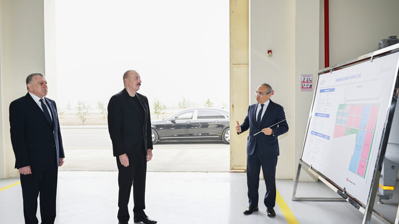 İlham Əliyev Sabirabadda aqrokimyəvi vasitələrin istehsalı müəssisəsinin fəaliyyəti ilə tanış oldu -