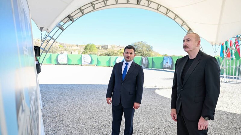 İlham Əliyev Cəbrayıl şəhər məscidinin təməlini qoydu