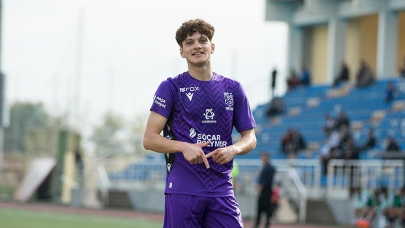 "Sumqayıt"ın gənc futbolçusu klubun tarixinə keçdi