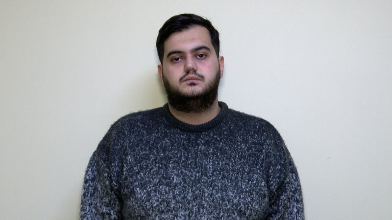 Sosial şəbəkələrdə dələduzluq edən ingilis dili müəllimi saxlanıldı -