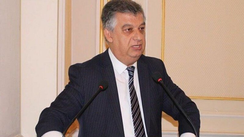 Deputat: Üç və daha çox uşaqlı ailənin nümayəndələri 5 il tez pensiyaya çıxsın